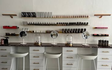 smokey eye workshop hen party