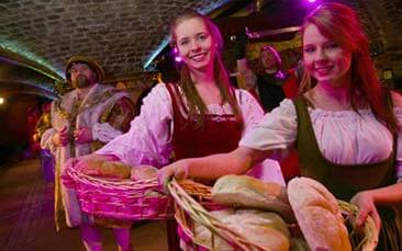 medieval banquet hen party