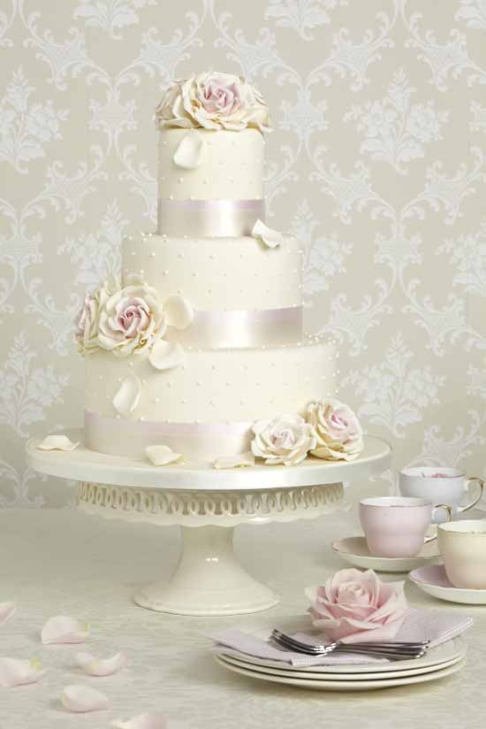 Unusual wedding cakes aberdeen