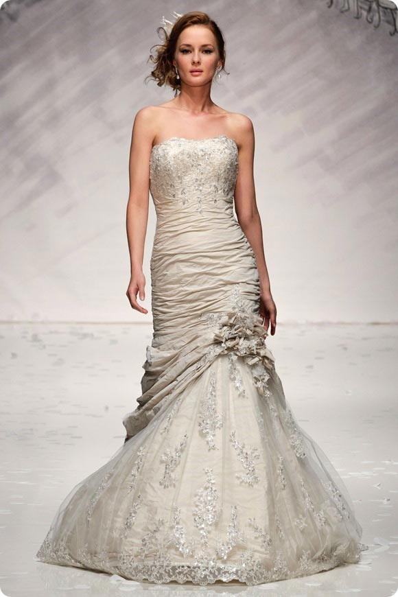 Ian Stuart bridal dresses, Midland Wedding Show