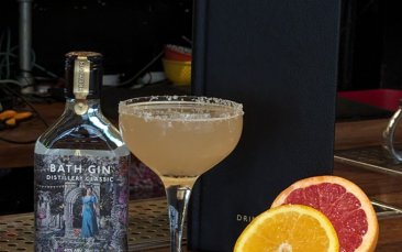 gin cocktail masterclass hen party