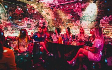 blame gloria bottomless brunch hen party