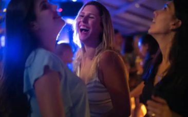 bottomless karaoke hen party