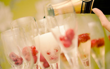 champagne breakfast hen party