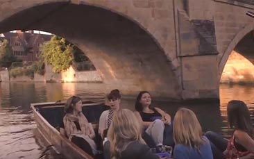 champagne punting hen party