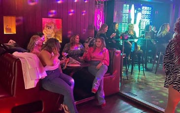 drag queen karaoke hen party