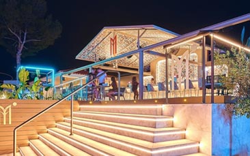 full moon party theme night hen party