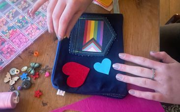 mobile clutch-bag upcycling workshop hen party