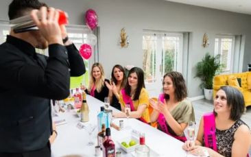 mobile cocktail mixing with a buff host hen party