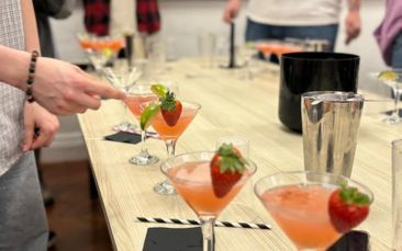 mobile welsh cocktail mixing hen party