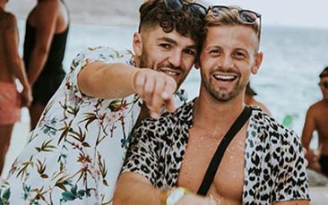 o beach club entry hen party