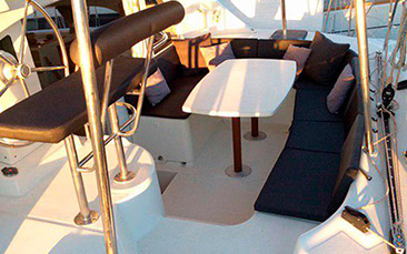 private catamaran cruise hen party