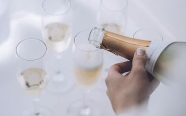 private prosecco cruise hen party