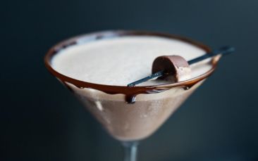 chocolate cocktail mixing masterclass hen party