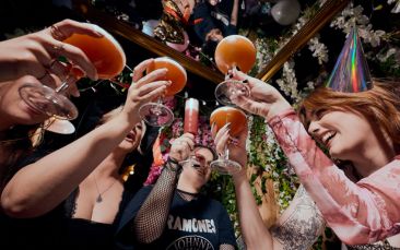 the cocktail club bottomless brunch hen party