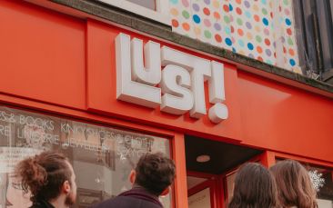 cheeky brighton a tour of scandal hen party