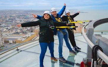 walk i360 hen party