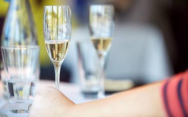 wine tasting hen party
