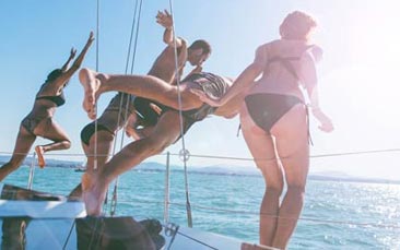 yacht charter hen party
