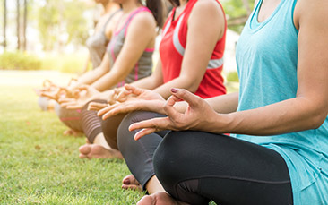 mobile yoga class hen party