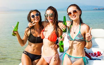 beach games & paddleboarding