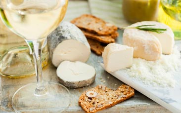 mobile wine & cheese tasting hen party activity
