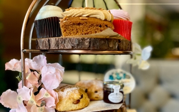 picnic bench afternoon tea