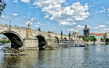 river cruise with buffet hen party