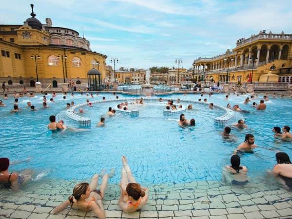 Budapest hen party activities