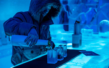 Ice Bar in Reykjavik GoHen