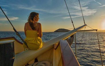 sunset sailing cruise